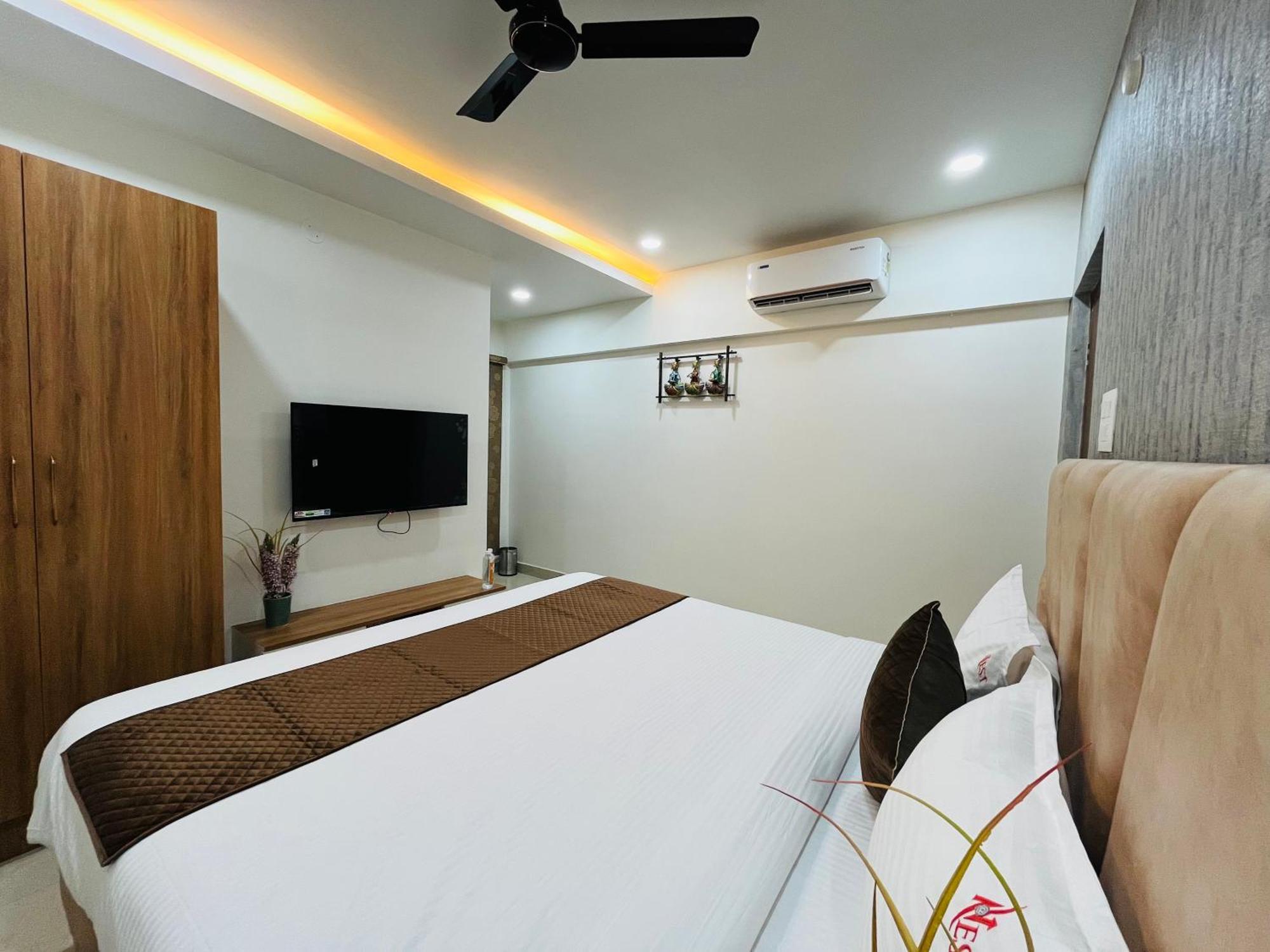Viola Suites Hyderabad Exterior photo
