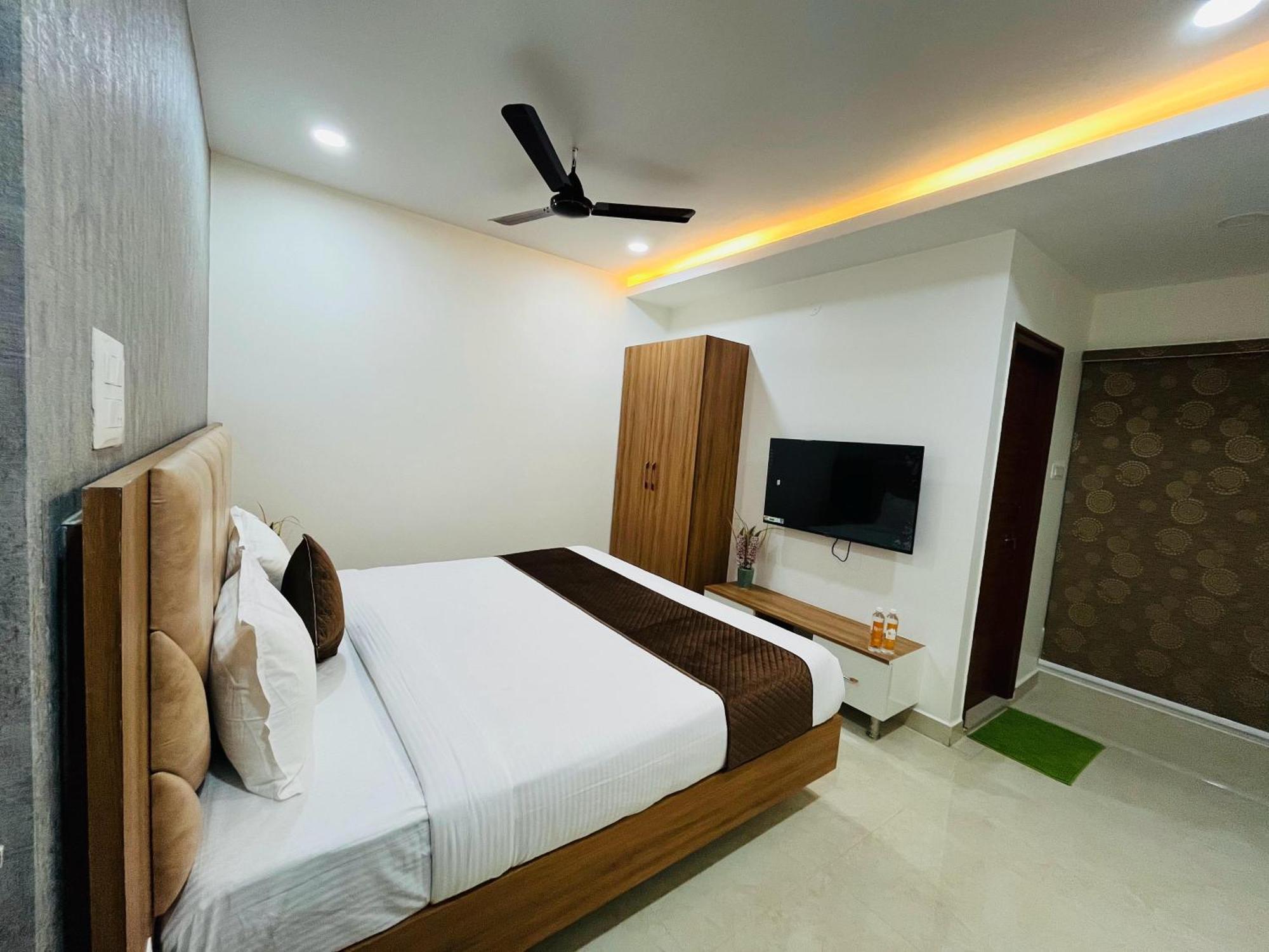 Viola Suites Hyderabad Exterior photo